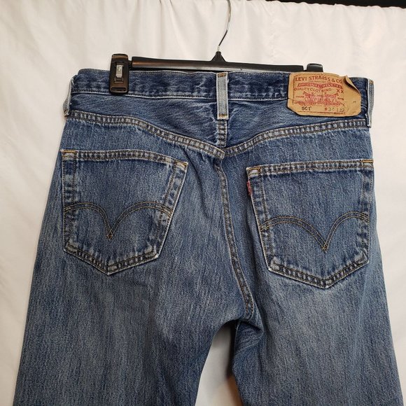 Vintage 90s Levis 501 Dark Blue Button Fly Straight Leg Rip In Knee Tag Size 34 - Picture 10 of 11
